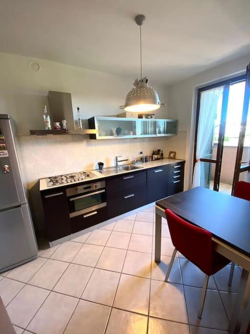 Apartamento Intero Bilocale Con Terrazzo Vicino A Milano Mairano Exterior foto