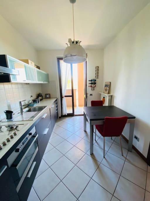 Apartamento Intero Bilocale Con Terrazzo Vicino A Milano Mairano Exterior foto